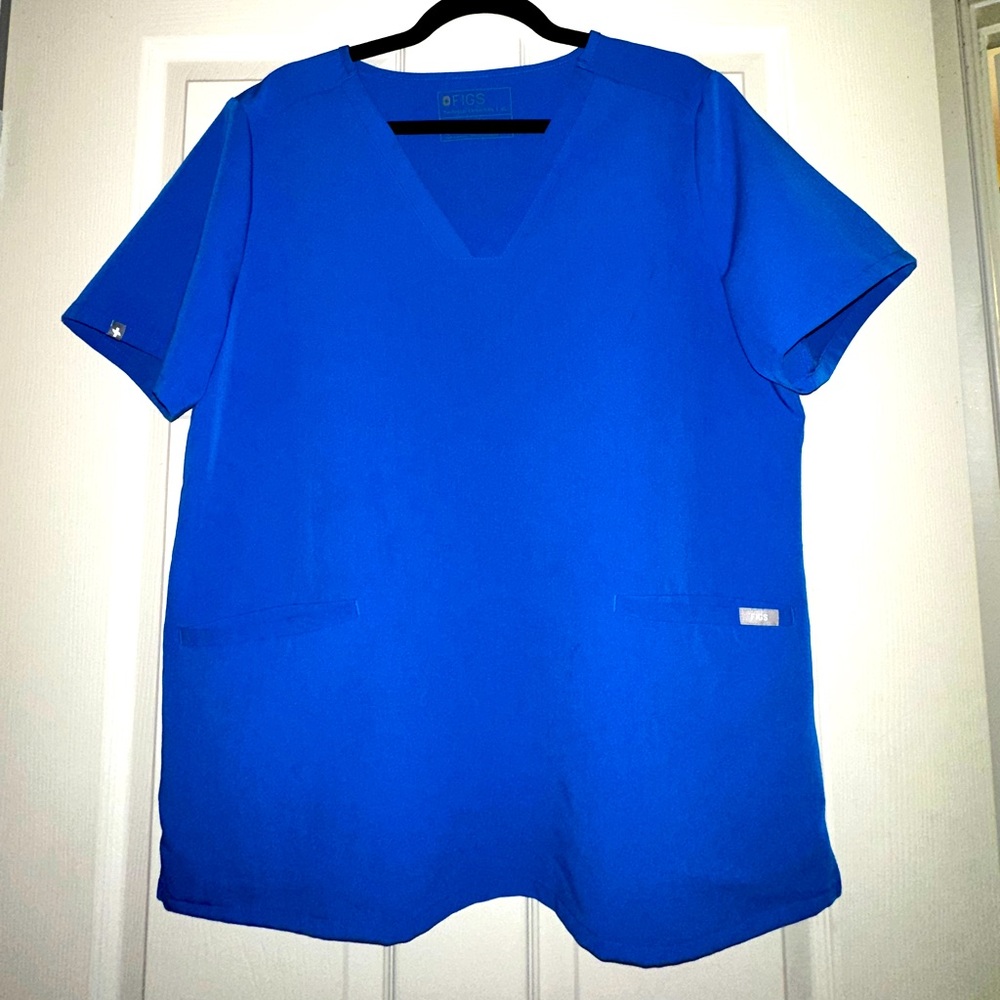 Figs Women’s Royal Blue Casma - Three-Pocket Scrub Top